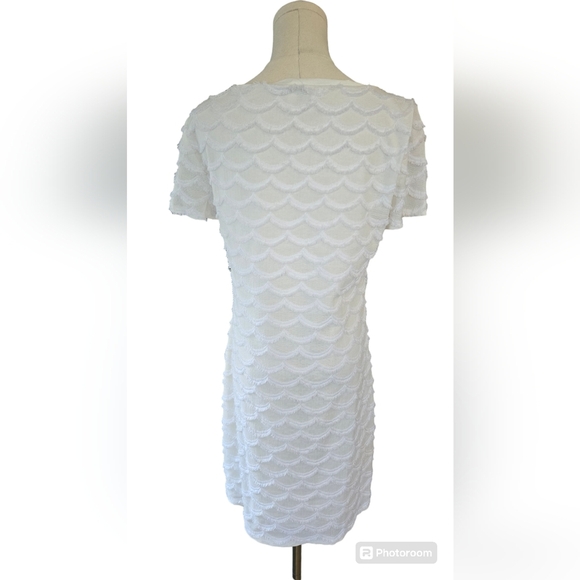 Trina Turk White Dress - size 4 - Picture 2 of 6